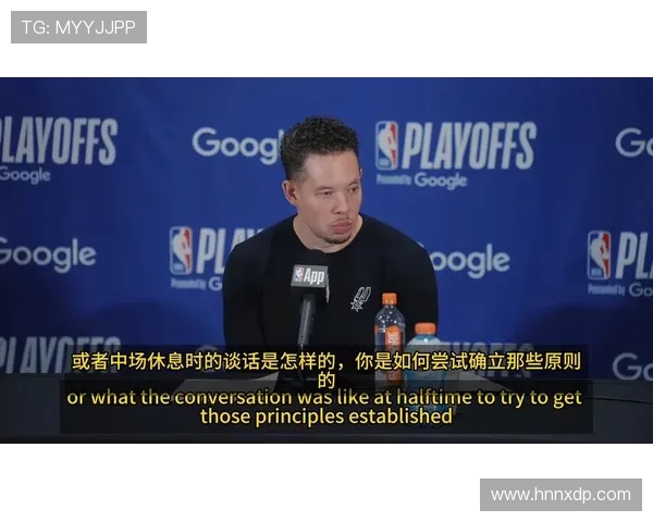 米奇评价福克斯：他掌控比赛时总能带给人们无比的安全感与信心